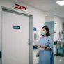 Khi nào cần nộp giấy khám sức khỏe và chụp X-quang phổi?