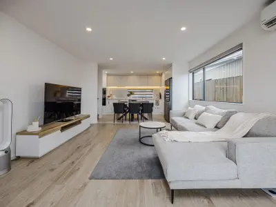 50E Cascades Road, Pakuranga Heights, Auckland 2010