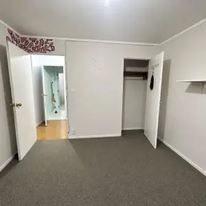 Tầng Trệt Cho Thuê Henderson, Auckland- khu dân cư phát triển sôi động ở phía Tây Auckland